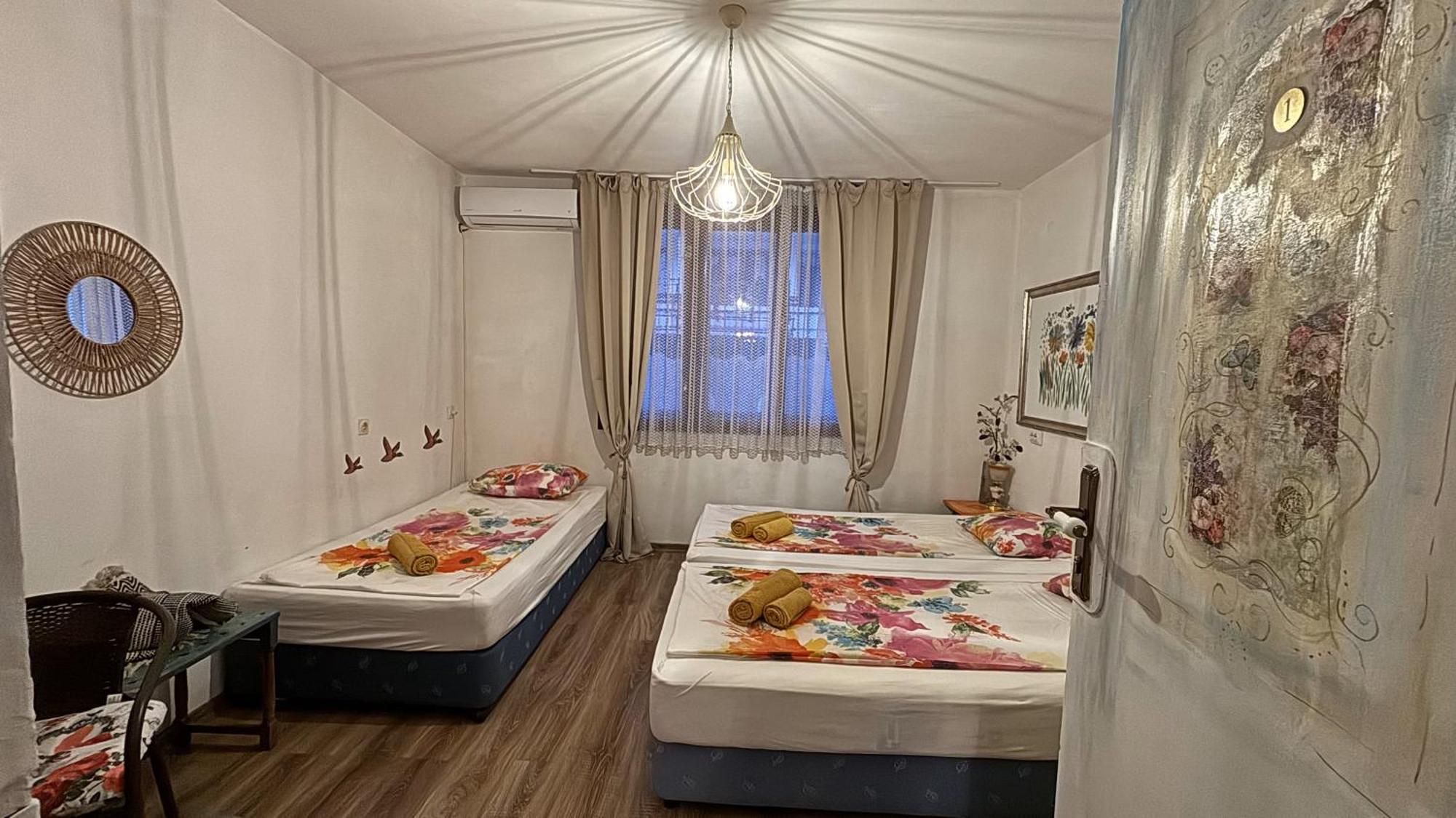Guest House Hei Taka Созополь Экстерьер фото